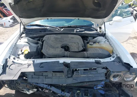 2018 Dodge Challenger Sxt z USA, uszkodzony, nr VIN 2C3CDZAG5JH305318